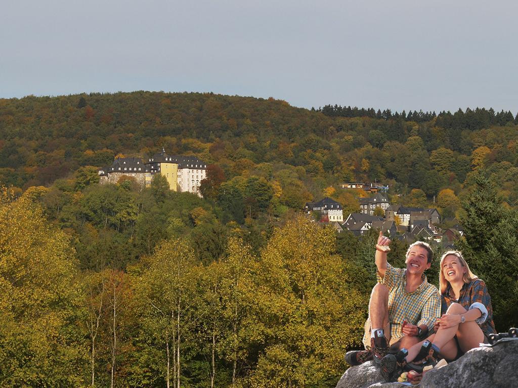 Hotel Zum Weissen Stein Kirchen  Exterior foto