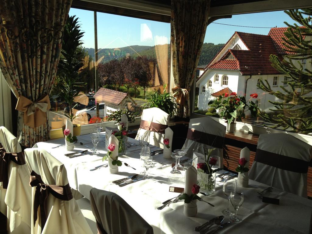 Hotel Zum Weissen Stein Kirchen  Exterior foto